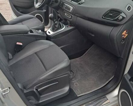 Серый Рено Сценик, объемом двигателя 1.5 л и пробегом 224 тыс. км за 8750 $, фото 22 на Automoto.ua