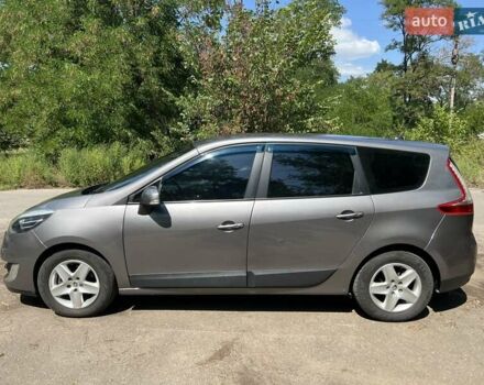 Сірий Рено Сценік, об'ємом двигуна 1.46 л та пробігом 240 тис. км за 8000 $, фото 8 на Automoto.ua