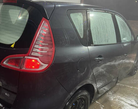 Серый Рено Сценик, объемом двигателя 1.46 л и пробегом 250 тыс. км за 7200 $, фото 4 на Automoto.ua