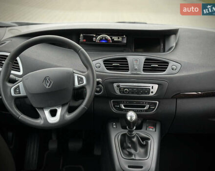 Сірий Рено Сценік, об'ємом двигуна 1.5 л та пробігом 292 тис. км за 7700 $, фото 73 на Automoto.ua