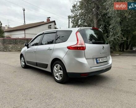 Серый Рено Сценик, объемом двигателя 1.46 л и пробегом 230 тыс. км за 6950 $, фото 4 на Automoto.ua