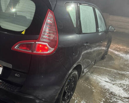 Серый Рено Сценик, объемом двигателя 1.46 л и пробегом 250 тыс. км за 7200 $, фото 2 на Automoto.ua