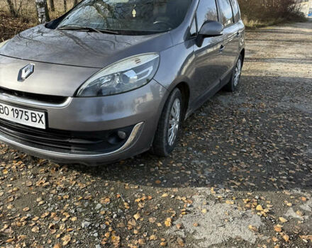Серый Рено Сценик, объемом двигателя 1.46 л и пробегом 289 тыс. км за 7799 $, фото 1 на Automoto.ua