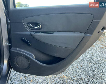 Серый Рено Сценик, объемом двигателя 1.6 л и пробегом 186 тыс. км за 7300 $, фото 33 на Automoto.ua