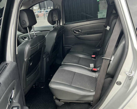 Рено Сценік 2012 у Львові на Automoto.ua Сірий Рено Сценік, об'ємом двигуна 1.46 л та пробігом 250 тис. км за 7700 $, фото 11 на Automoto.ua