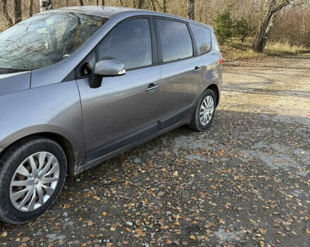 Серый Рено Сценик, объемом двигателя 1.46 л и пробегом 289 тыс. км за 7799 $, фото 2 на Automoto.ua