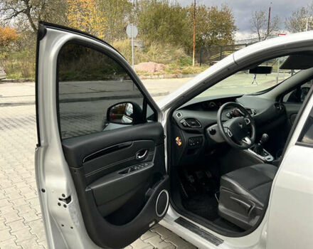 Рено Сценік 2012 у Львові на Automoto.ua Сірий Рено Сценік, об'ємом двигуна 1.46 л та пробігом 250 тис. км за 7700 $, фото 9 на Automoto.ua