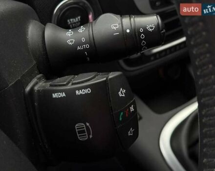 Рено Сценик 2012 в Ровно на Automoto.ua Серый Рено Сценик, объемом двигателя 1.46 л и пробегом 186 тыс. км за 8600 $, фото 31 на Automoto.ua