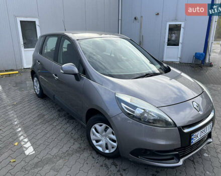 Серый Рено Сценик, объемом двигателя 1.6 л и пробегом 186 тыс. км за 7300 $, фото 2 на Automoto.ua