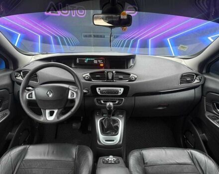 Серый Рено Сценик, объемом двигателя 1.5 л и пробегом 255 тыс. км за 7999 $, фото 6 на Automoto.ua