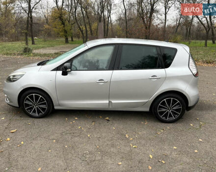 Сірий Рено Сценік, об'ємом двигуна 1.2 л та пробігом 203 тис. км за 7300 $, фото 1 на Automoto.ua