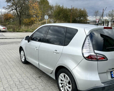 Рено Сценік 2012 у Львові на Automoto.ua Сірий Рено Сценік, об'ємом двигуна 1.46 л та пробігом 250 тис. км за 7700 $, фото 3 на Automoto.ua