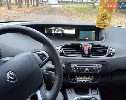 Сірий Рено Сценік, об'ємом двигуна 1.4 л та пробігом 196 тис. км за 8000 $, фото 20 на Automoto.ua