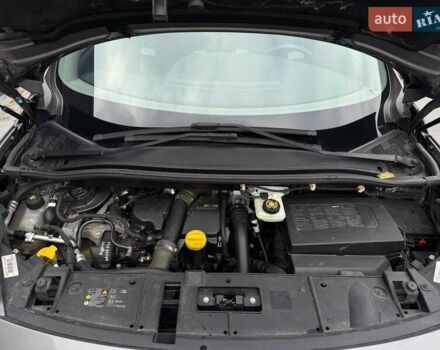 Рено Сценик 2012 в Ровно на Automoto.ua Серый Рено Сценик, объемом двигателя 1.46 л и пробегом 186 тыс. км за 8600 $, фото 22 на Automoto.ua