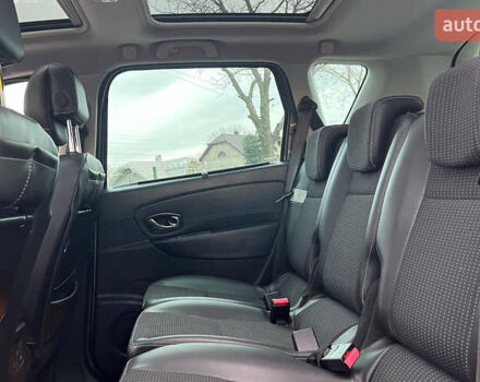 Сірий Рено Сценік, об'ємом двигуна 1.46 л та пробігом 226 тис. км за 8900 $, фото 19 на Automoto.ua