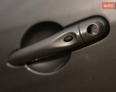 Серый Рено Сценик, объемом двигателя 1.5 л и пробегом 300 тыс. км за 8500 $, фото 13 на Automoto.ua