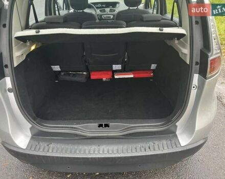 Рено Сценік 2012 у Красилове на Automoto.ua Сірий Рено Сценік, об'ємом двигуна 1.46 л та пробігом 202 тис. км за 7900 $, фото 13 на Automoto.ua