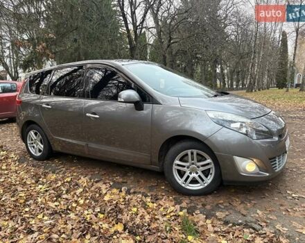 Сірий Рено Сценік, об'ємом двигуна 1.4 л та пробігом 196 тис. км за 8000 $, фото 5 на Automoto.ua