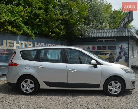 Рено Сценик 2012 в Киеве на Automoto.ua Серый Рено Сценик, объемом двигателя 1.46 л и пробегом 259 тыс. км за 7990 $, фото 3 на Automoto.ua