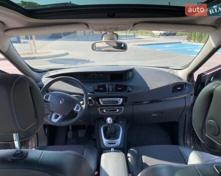 Рено Сценик 2012 в Луцке на Automoto.ua Серый Рено Сценик, объемом двигателя 1.6 л и пробегом 202 тыс. км за 9500 $, фото 12 на Automoto.ua