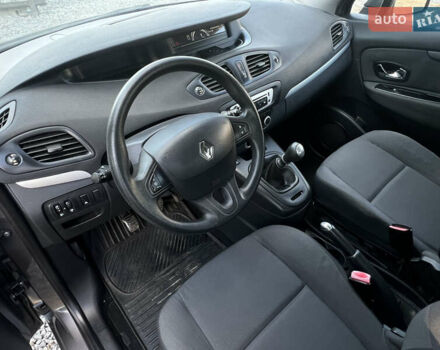 Серый Рено Сценик, объемом двигателя 1.6 л и пробегом 186 тыс. км за 7300 $, фото 39 на Automoto.ua