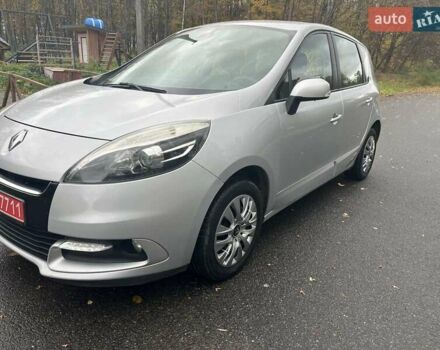 Рено Сценік 2012 у Красилове на Automoto.ua Сірий Рено Сценік, об'ємом двигуна 1.46 л та пробігом 202 тис. км за 7900 $, фото 6 на Automoto.ua