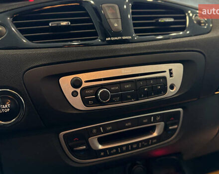 Сірий Рено Сценік, об'ємом двигуна 1.6 л та пробігом 231 тис. км за 8700 $, фото 13 на Automoto.ua