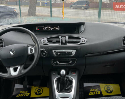 Сірий Рено Сценік, об'ємом двигуна 1.46 л та пробігом 226 тис. км за 8900 $, фото 10 на Automoto.ua