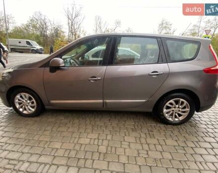 Сірий Рено Сценік, об'ємом двигуна 1.6 л та пробігом 216 тис. км за 7600 $, фото 3 на Automoto.ua