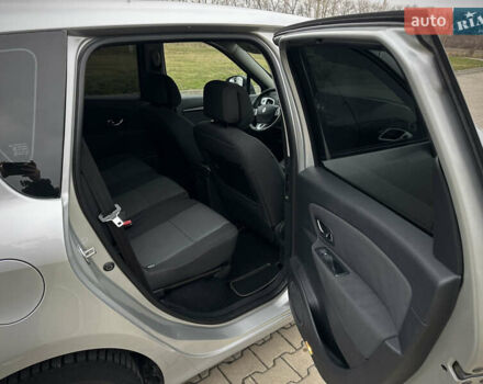 Сірий Рено Сценік, об'ємом двигуна 1.5 л та пробігом 292 тис. км за 7700 $, фото 56 на Automoto.ua