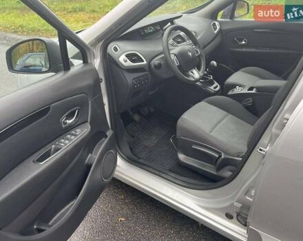 Рено Сценік 2012 у Красилове на Automoto.ua Сірий Рено Сценік, об'ємом двигуна 1.46 л та пробігом 202 тис. км за 7900 $, фото 8 на Automoto.ua