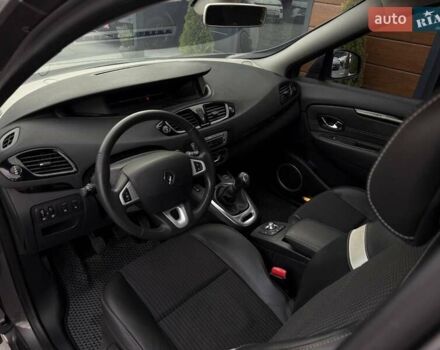 Рено Сценик 2012 в Ровно на Automoto.ua Серый Рено Сценик, объемом двигателя 1.46 л и пробегом 186 тыс. км за 8600 $, фото 28 на Automoto.ua