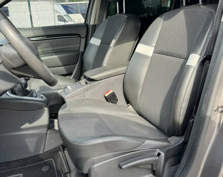 Серый Рено Сценик, объемом двигателя 1.4 л и пробегом 170 тыс. км за 6700 $, фото 9 на Automoto.ua