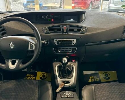 Сірий Рено Сценік, об'ємом двигуна 1.6 л та пробігом 231 тис. км за 8700 $, фото 9 на Automoto.ua