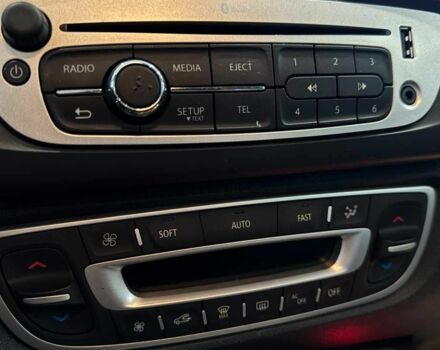 Сірий Рено Сценік, об'ємом двигуна 1.6 л та пробігом 231 тис. км за 8700 $, фото 14 на Automoto.ua