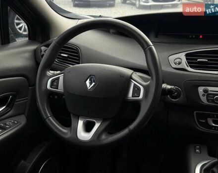 Рено Сценик 2012 в Ровно на Automoto.ua Серый Рено Сценик, объемом двигателя 1.46 л и пробегом 186 тыс. км за 8600 $, фото 52 на Automoto.ua