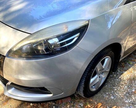 Рено Сценік 2012 у Дніпро (Дніпропетровську) на Automoto.ua Сірий Рено Сценік, об'ємом двигуна 1.5 л та пробігом 278 тис. км за 6700 $, фото 1 на Automoto.ua