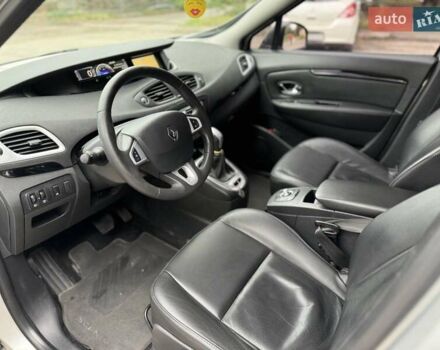 Серый Рено Сценик, объемом двигателя 1.46 л и пробегом 230 тыс. км за 6950 $, фото 5 на Automoto.ua