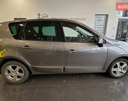 Сірий Рено Сценік, об'ємом двигуна 1.6 л та пробігом 231 тис. км за 8700 $, фото 7 на Automoto.ua