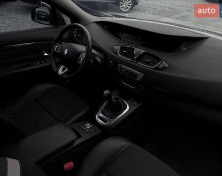 Рено Сценик 2012 в Ровно на Automoto.ua Серый Рено Сценик, объемом двигателя 1.46 л и пробегом 186 тыс. км за 8600 $, фото 64 на Automoto.ua