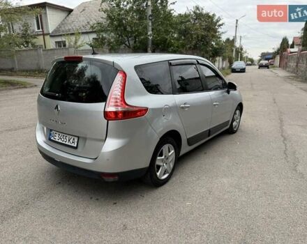 Серый Рено Сценик, объемом двигателя 1.46 л и пробегом 230 тыс. км за 6950 $, фото 12 на Automoto.ua