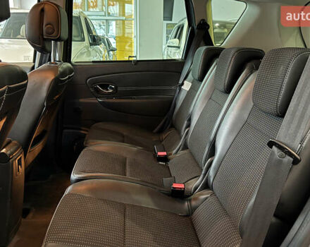 Сірий Рено Сценік, об'ємом двигуна 1.6 л та пробігом 231 тис. км за 8700 $, фото 19 на Automoto.ua