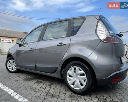 Серый Рено Сценик, объемом двигателя 1.6 л и пробегом 186 тыс. км за 7300 $, фото 21 на Automoto.ua