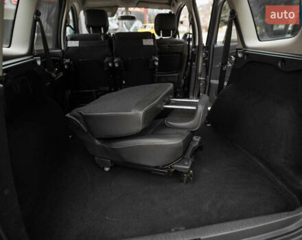 Серый Рено Сценик, объемом двигателя 1.5 л и пробегом 300 тыс. км за 8500 $, фото 18 на Automoto.ua