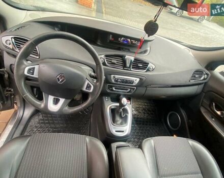 Сірий Рено Сценік, об'ємом двигуна 1.6 л та пробігом 216 тис. км за 7600 $, фото 6 на Automoto.ua
