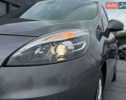 Рено Сценик 2012 в Ровно на Automoto.ua Серый Рено Сценик, объемом двигателя 1.46 л и пробегом 186 тыс. км за 8600 $, фото 10 на Automoto.ua