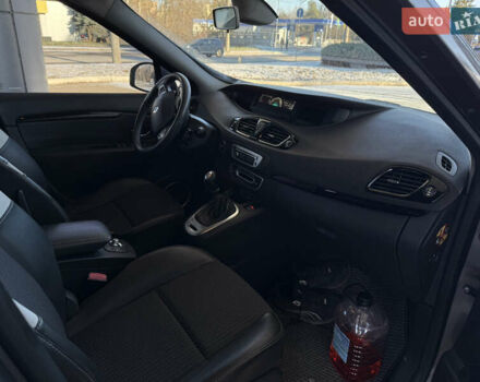 Серый Рено Сценик, объемом двигателя 1.46 л и пробегом 187 тыс. км за 8200 $, фото 16 на Automoto.ua