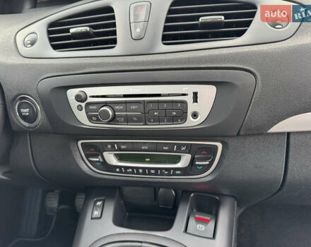 Серый Рено Сценик, объемом двигателя 1.5 л и пробегом 203 тыс. км за 9950 $, фото 35 на Automoto.ua