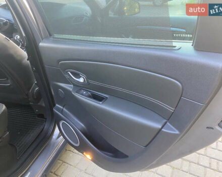 Серый Рено Сценик, объемом двигателя 1.5 л и пробегом 260 тыс. км за 11250 $, фото 6 на Automoto.ua