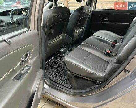 Серый Рено Сценик, объемом двигателя 1.5 л и пробегом 187 тыс. км за 8700 $, фото 12 на Automoto.ua